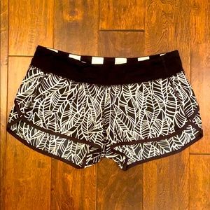 lululemon athletica shorts sz 8